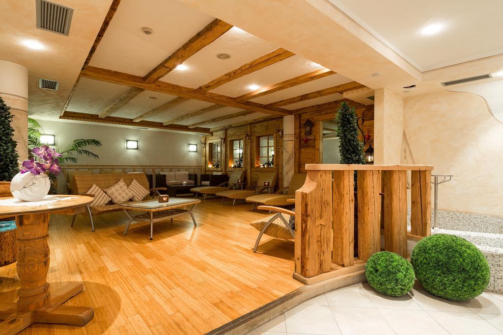 Hotel Bel Sit Corvara In Badia Ngoại thất bức ảnh