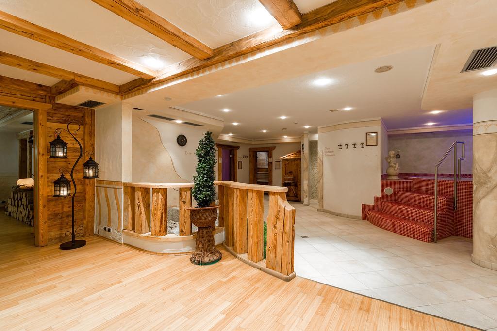 Hotel Bel Sit Corvara In Badia Ngoại thất bức ảnh