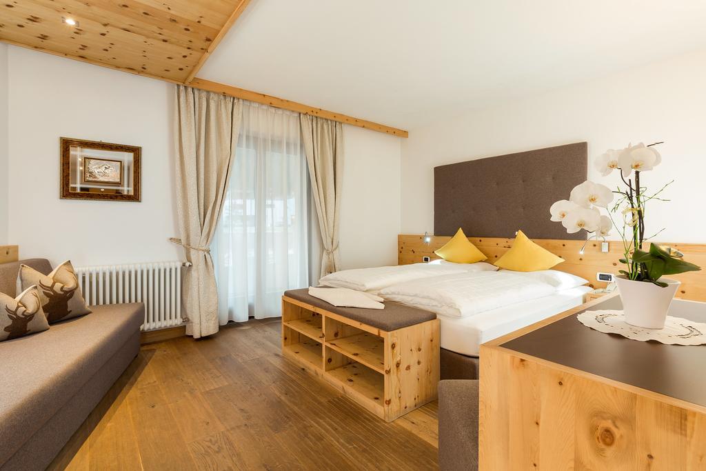 Hotel Bel Sit Corvara In Badia Ngoại thất bức ảnh