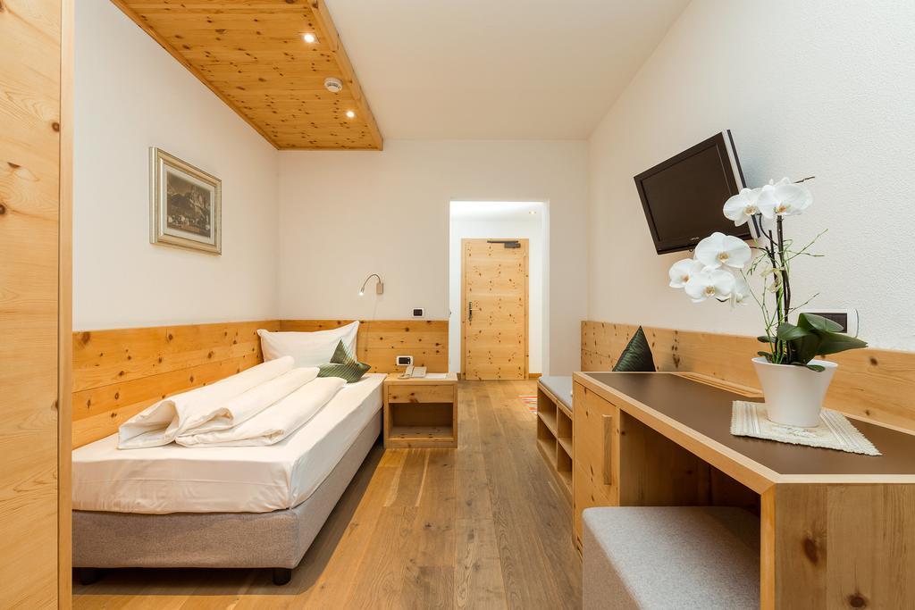 Hotel Bel Sit Corvara In Badia Ngoại thất bức ảnh