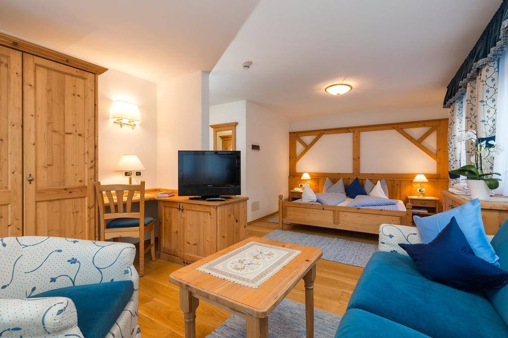 Hotel Bel Sit Corvara In Badia Ngoại thất bức ảnh